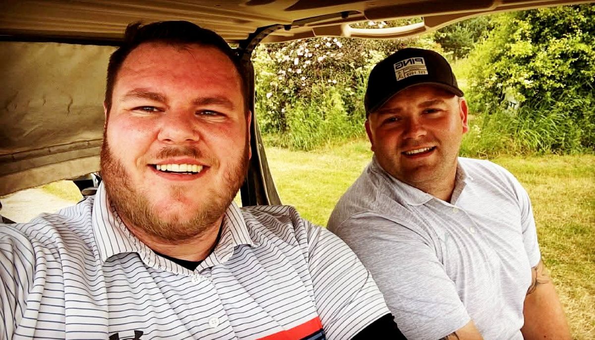 Wayne, pictured with brother-in-law Stu, died a month after bariatric surgery at Sunderland Royal Hospital, following stomach 'leak' complications
