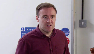 Coronation Street to bring in Tyrone's long-lost father as Cassie's exit plot begins