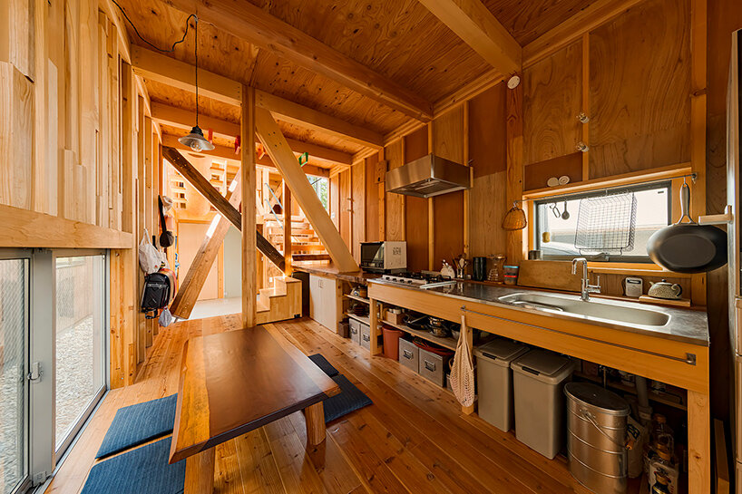 1-1 architects house office