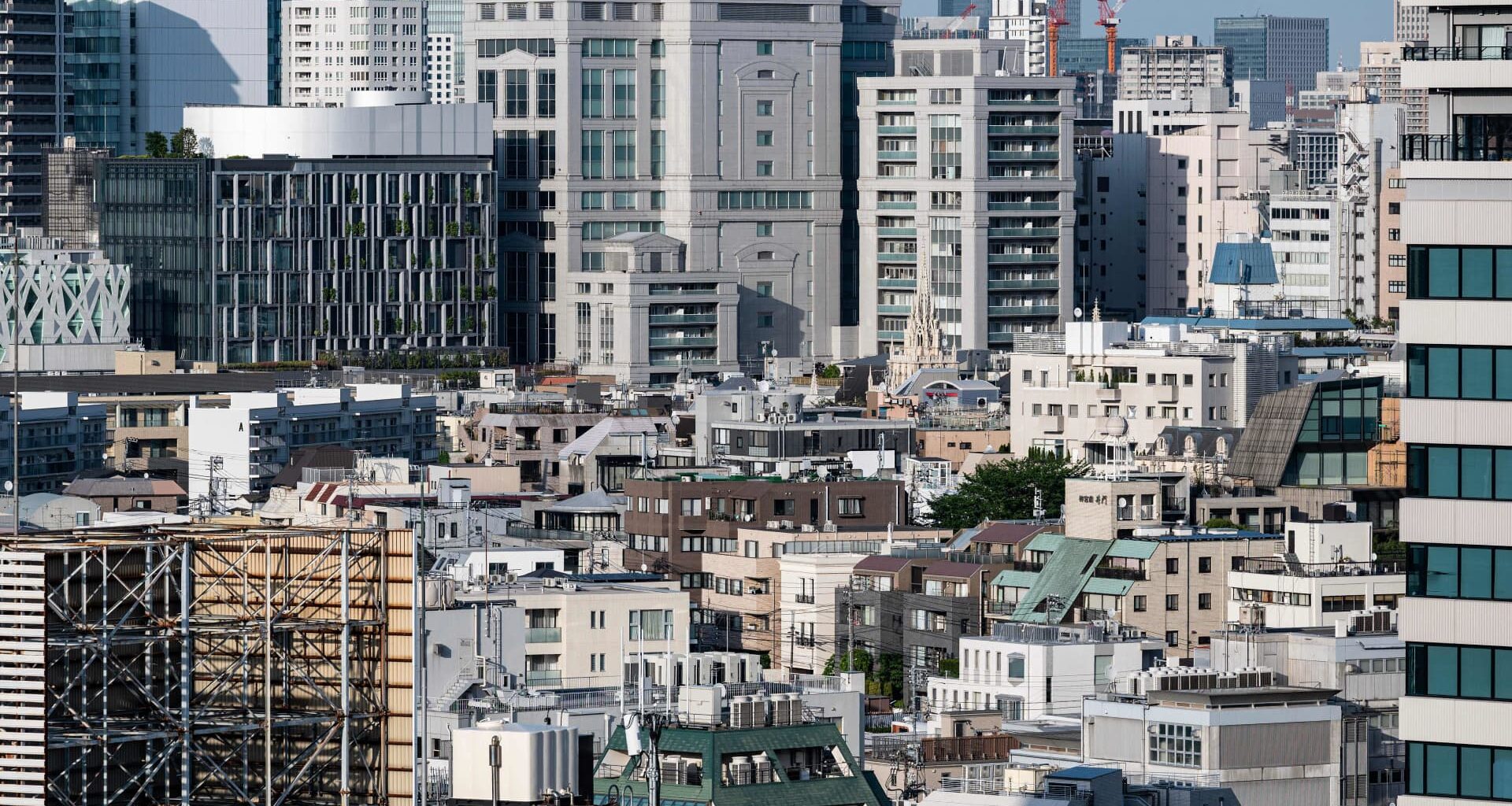 Japan economy grows at annualized rate of 2.1% in the first quarter, beating expectations