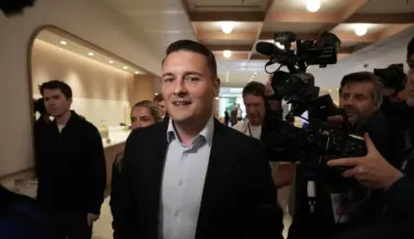 Streeting says he'll stand in contest to replace UK PM