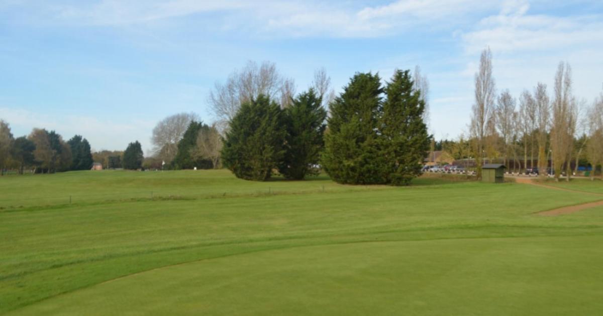Plans unveiled for 700 homes on Bucks golf course land