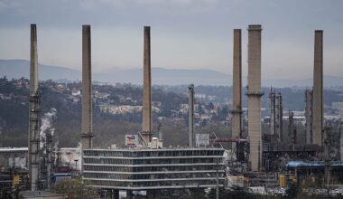Soaring energy profits reignite calls for windfall tax across Europe