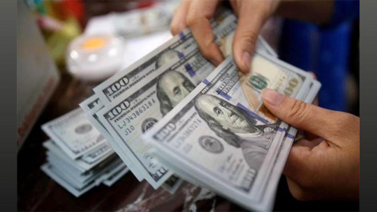 India Forex Reserves Drop USD 8 Billion to $688.894 Billion