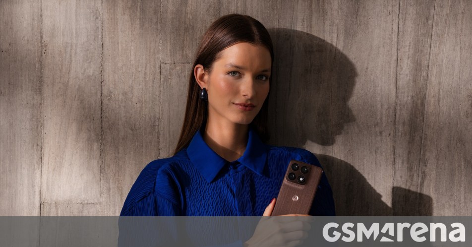 Motorola Edge 70 Pro's global version arrives with a periscope telephoto camera and wireless charging