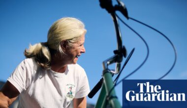 Learn-to-cycle courses are booming in Australia as adults saddle up for the ‘golden age’ of biking | Cycling