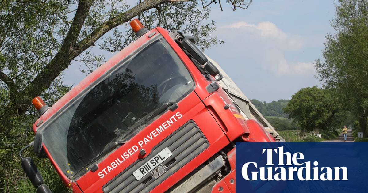Lorry gets stuck in hole it was sent to fix in Somerset | Somerset