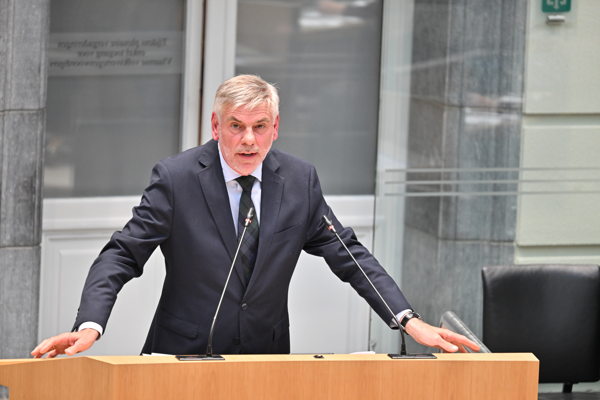 Belgian ministers seek clarification over UK entry ban for far-right Flemish MP