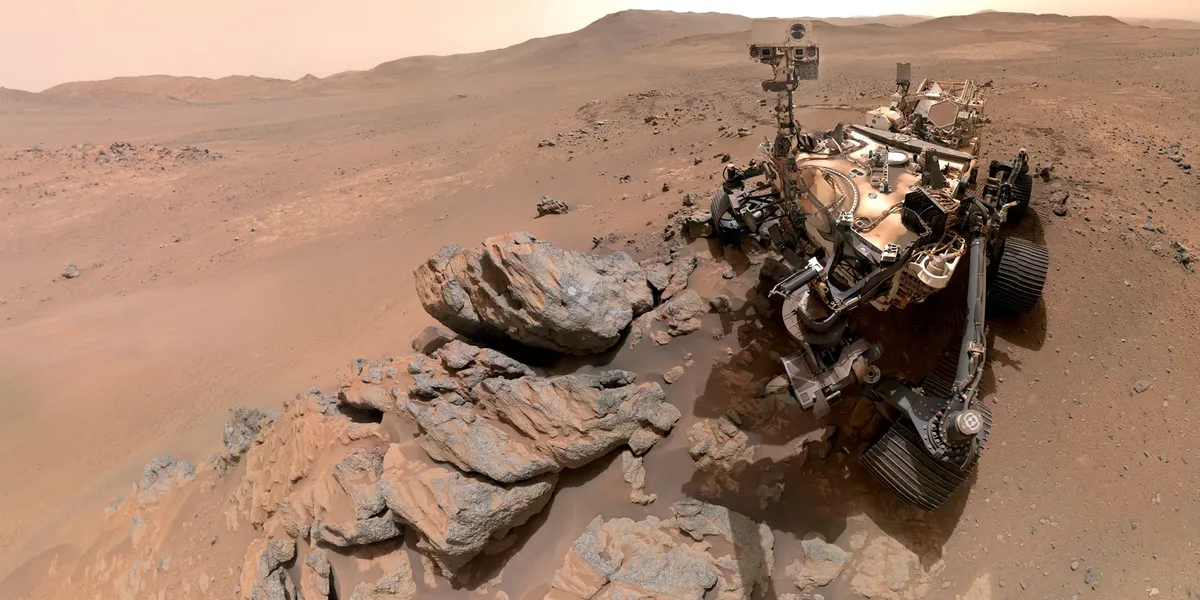 NASA rover stuns in new selfie from Mars with sweeping backdrop of red planet