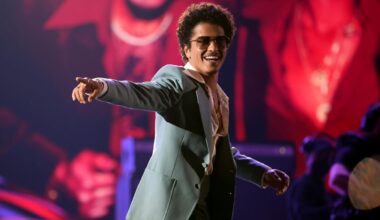Bruno Mars Ties His Longest Run At No. 1 With His Latest Chart-Topper