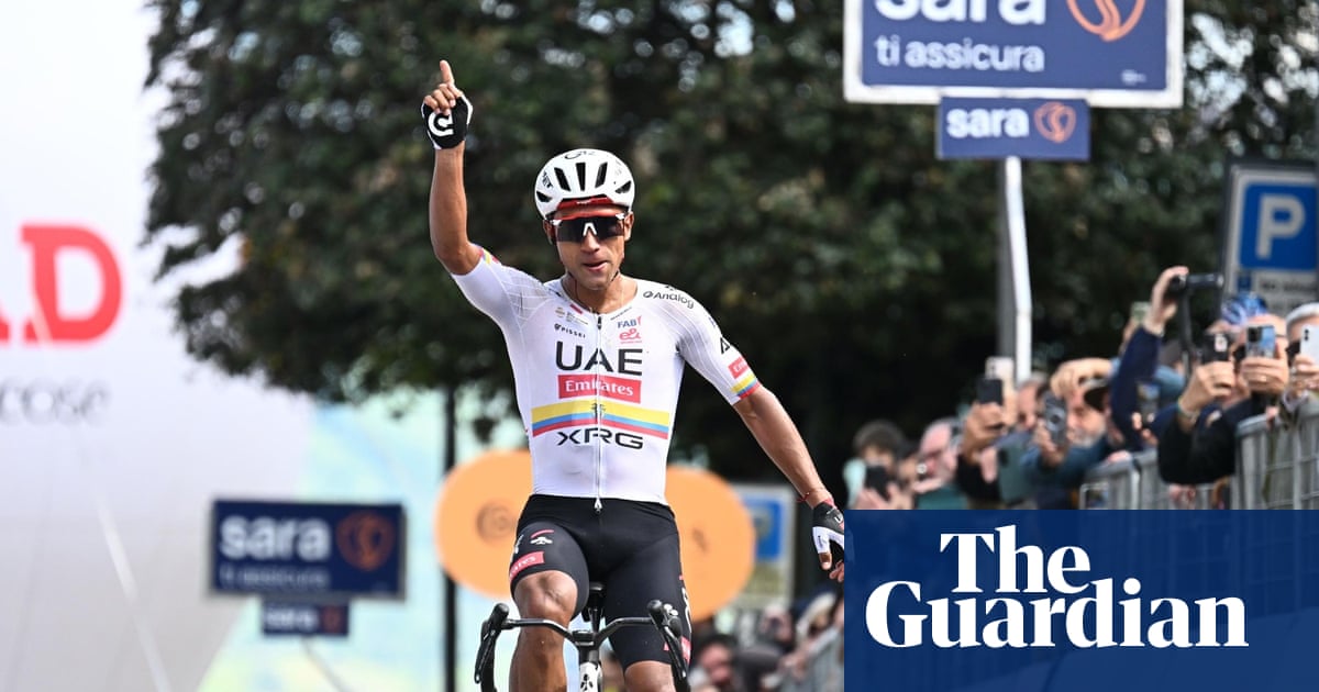 Jhonatan Narváez breaks free to claim his second stage of 2026 Giro d’Italia | Giro d'Italia