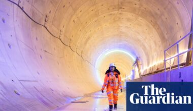HS2 bill could rise to £102bn with first trains delayed until 2039, government admits | Infrastructure
