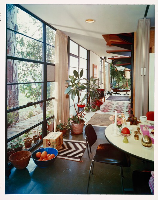 Case Study Houses and the Myth of a Universal Domestic Ideal - Image 5 of 21