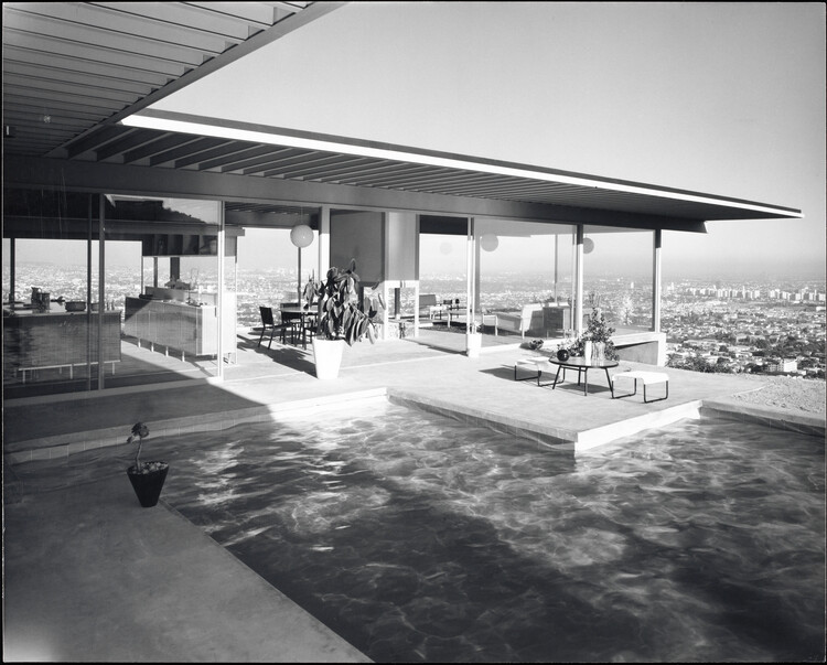 Case Study Houses and the Myth of a Universal Domestic Ideal - Image 14 of 21