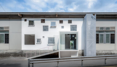 Apelron Contemporary / Aether Architects + Archigress