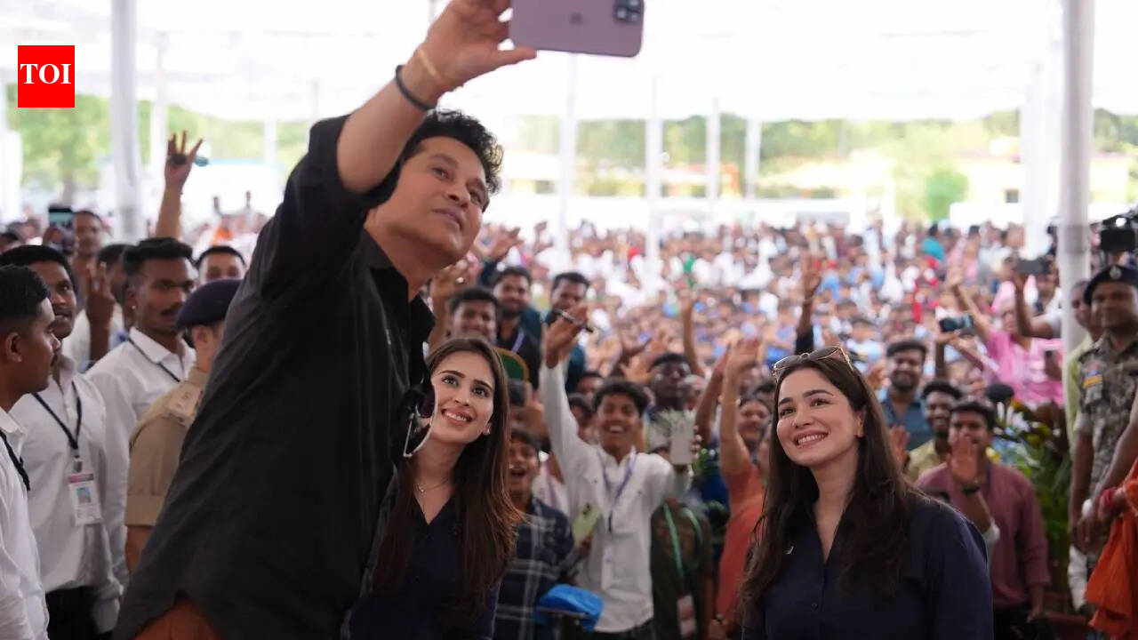Sachin Tendulkar's daughter Sara Tendulkar slams paparazzi page over offensive body-shaming remark: ‘You are disgusting’ | Hindi Movie News