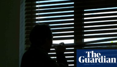‘I don’t have a life’: man sent to France in ‘one in, one out’ refugee scheme tells of return to UK | Immigration and asylum