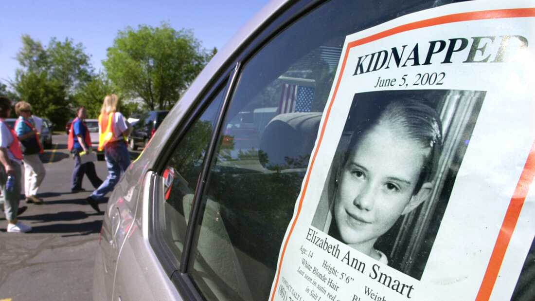 Volunteers head out to search for Elizabeth Smart in Salt Lake City a few days after she was kidnapped in 2002.