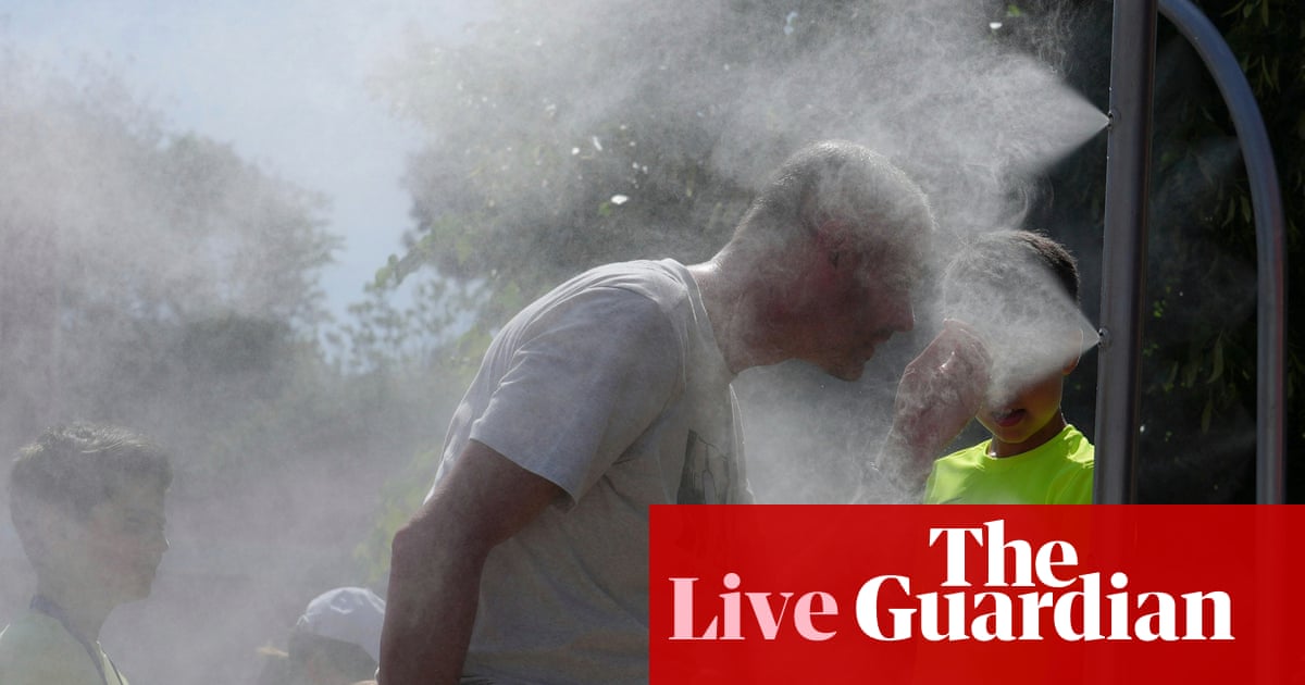 French Open 2026: Sabalenka, Gauff and Medvedev in action on sweltering day three – live | French Open 2026