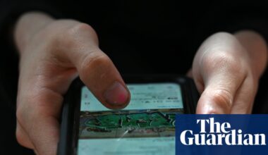 Labour set to announce crackdown on social media for children within weeks | Social media ban