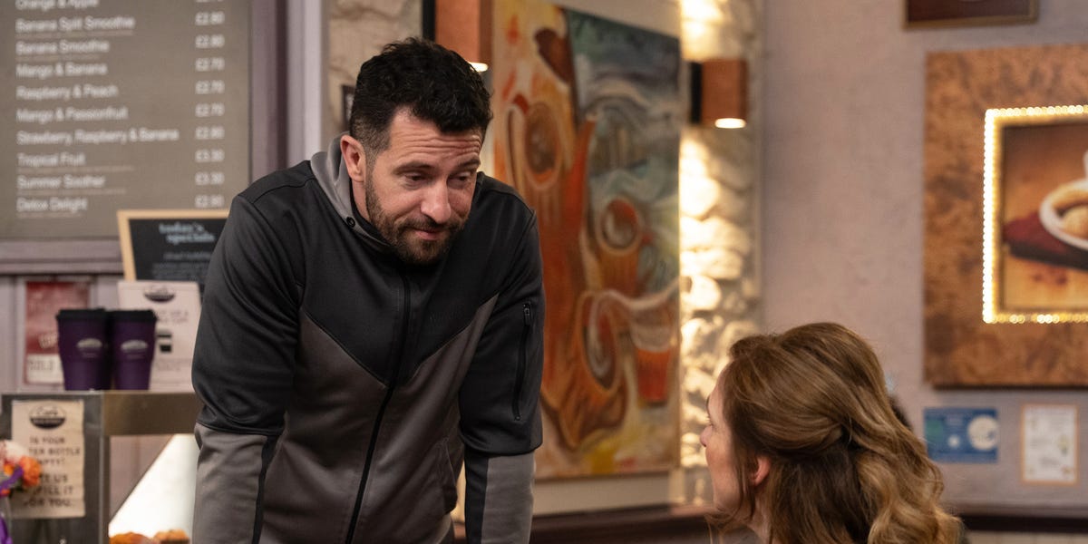 Emmerdale spoiler: Laurel and Ross give into temptation