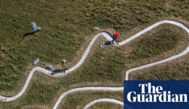 Rechalking beloved Cerne Giant is a sticky process – and climate crisis is making it worse | Dorset
