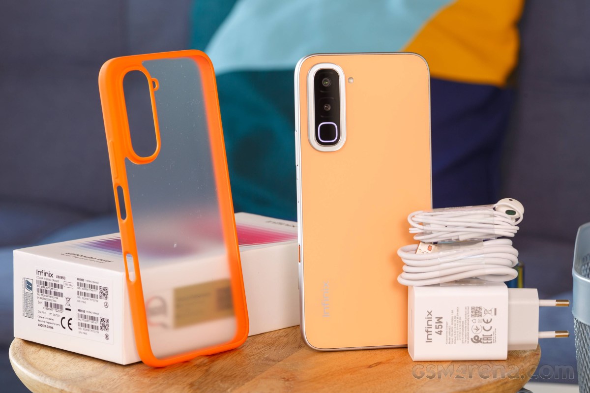 Infinix Hot 70 unboxing