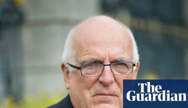 Mitigating Mandelson risks would have been impossible, says former MI6 chief | Peter Mandelson