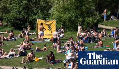 Ministers urge City of London to act over swimmers in Hampstead Heath wildlife ponds | Wildlife
