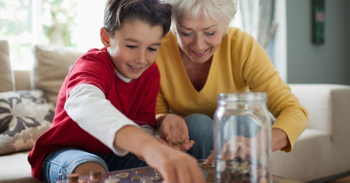 HMRC pension: How to claim as mums warned over missing credits