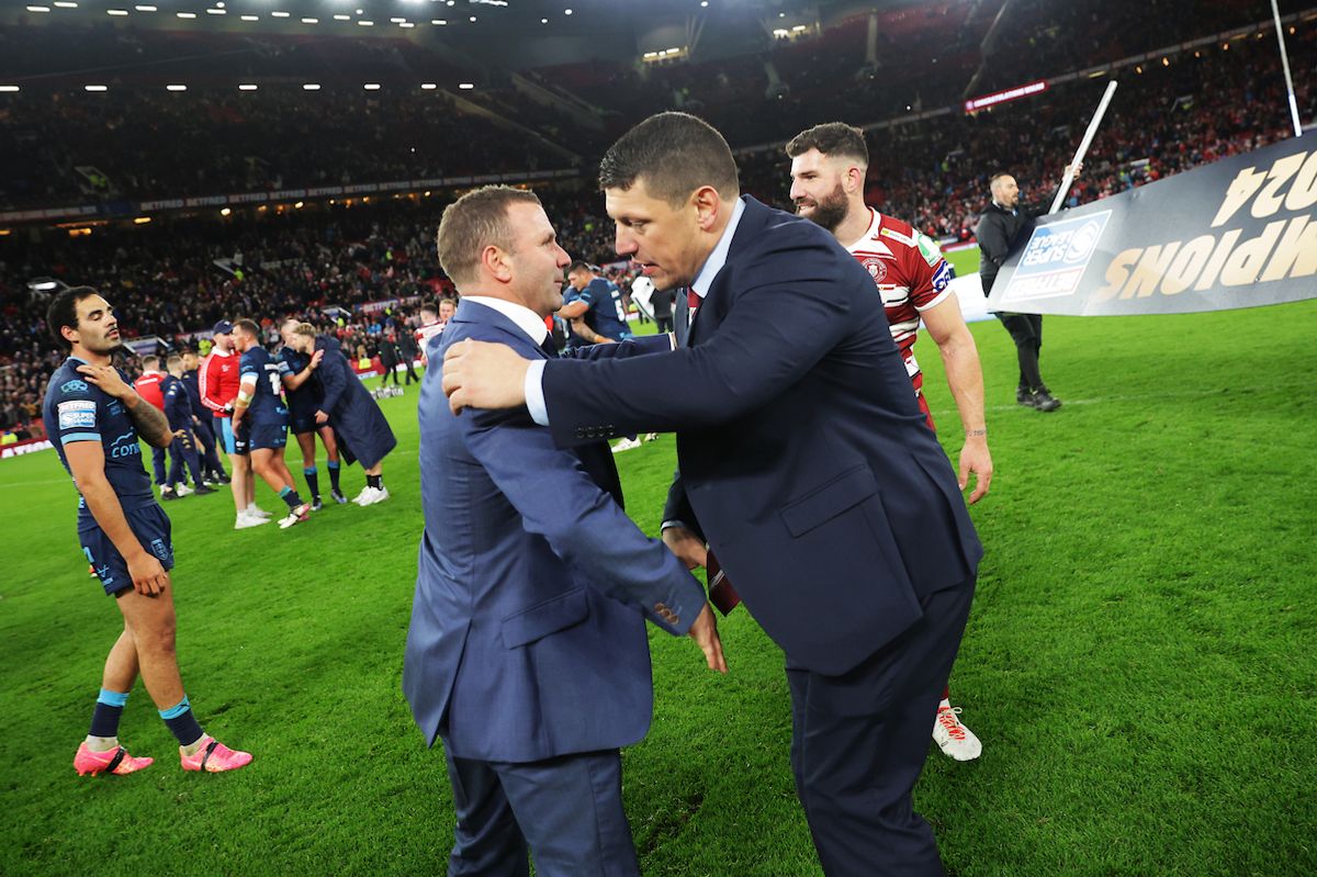 Wigan Warriors head coach Matt Peet with Hull KR head coach Willie Peters