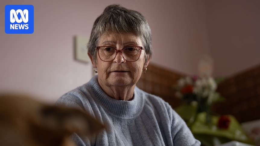 Older Australians concerned about Labor's plan to reduce private health insurance rebates