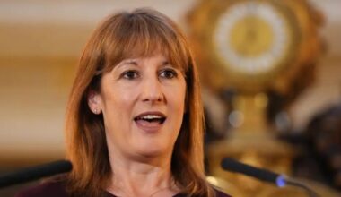 Pudsey MP Rachel Reeves hits back at heckler in Leeds