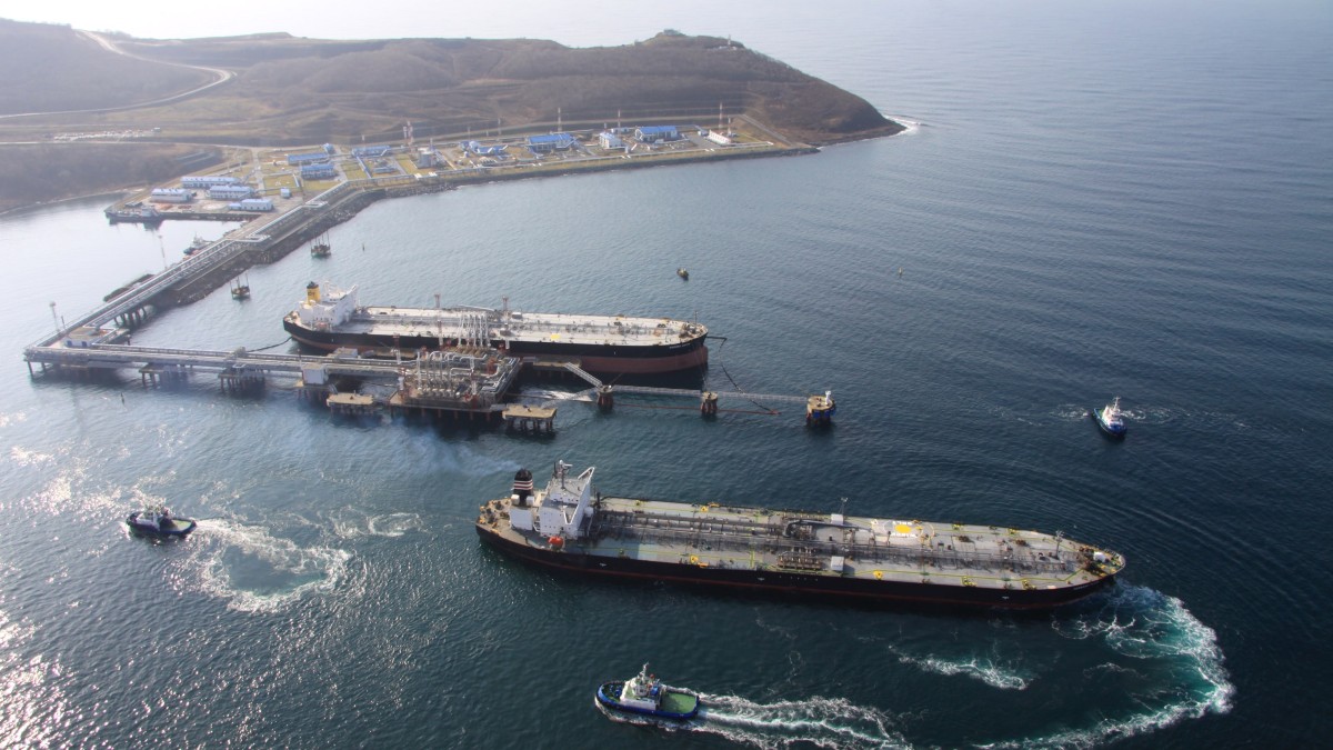 Oil Markets Whipsawed by Conflicting U.S.-Iran Signals