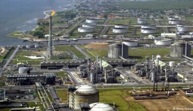Oil Market Runs Down Safety Cushion as Supply Shock Worsens