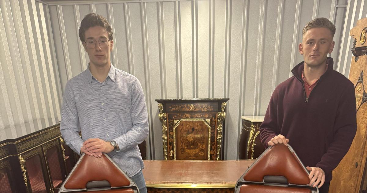 Star Wars seats from Phantom Menace film land in King's Lynn