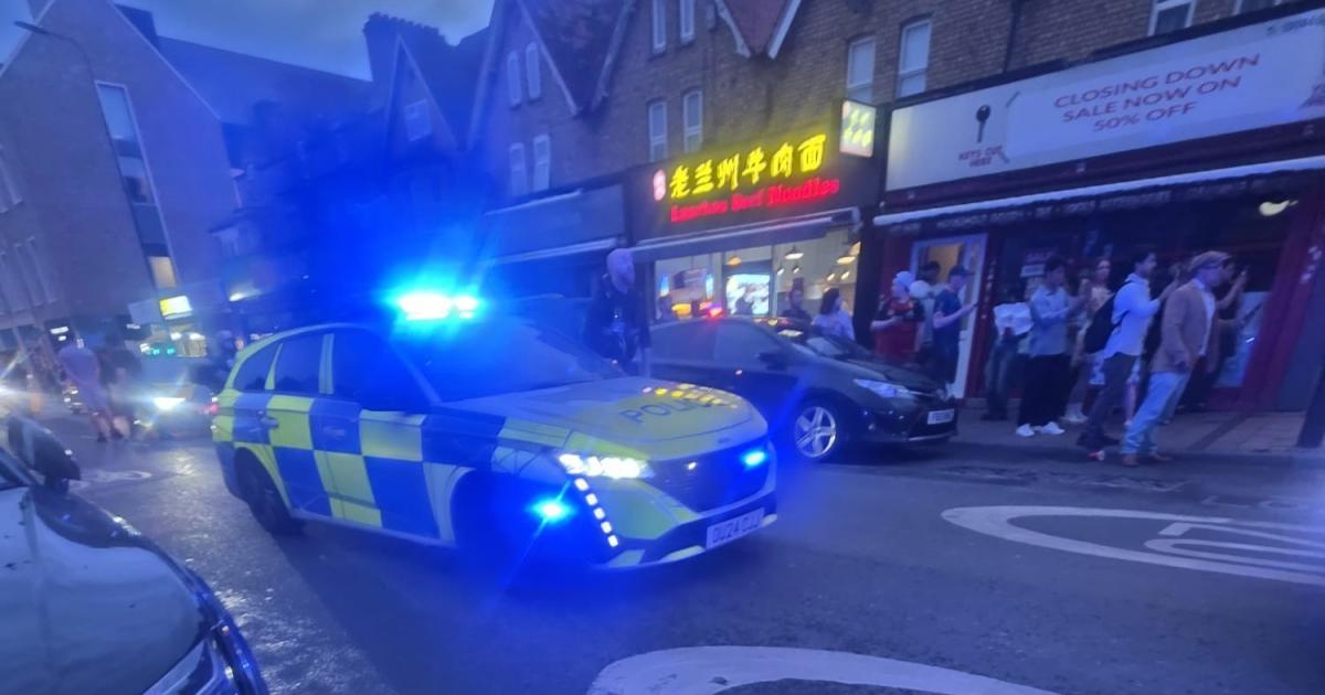 Police issue warning to residents amid major Oxford fire