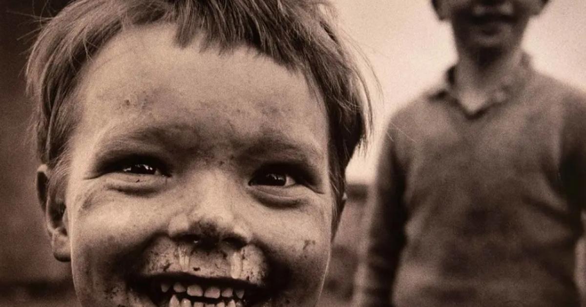 Joseph McKenzie's photograph of Dunfermline boys to be sold