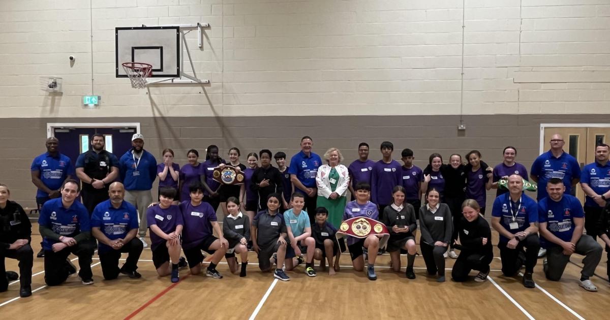 Gwent's PCC supports school boxing scheme in Newport