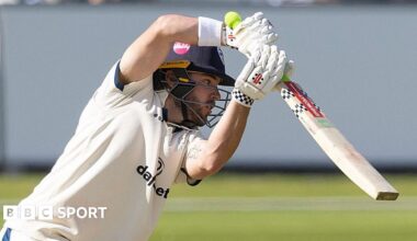 Caleb Jewell batting for Derbyshire
