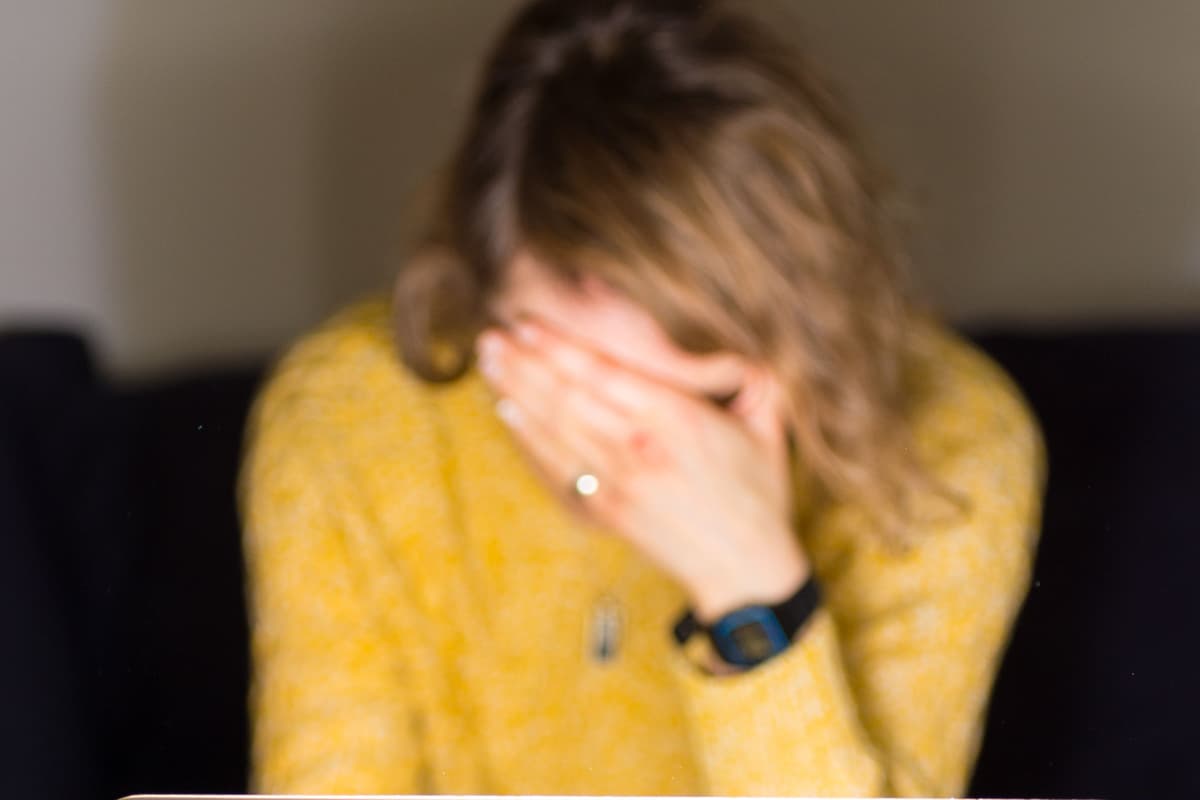 Majority of adults who are single ‘could not cope with an unexpected £850 bill’ - London Evening Standard