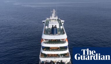 Unwell British crew member to be ‘urgently’ evacuated from cruise ship after hantavirus cases | Infectious diseases