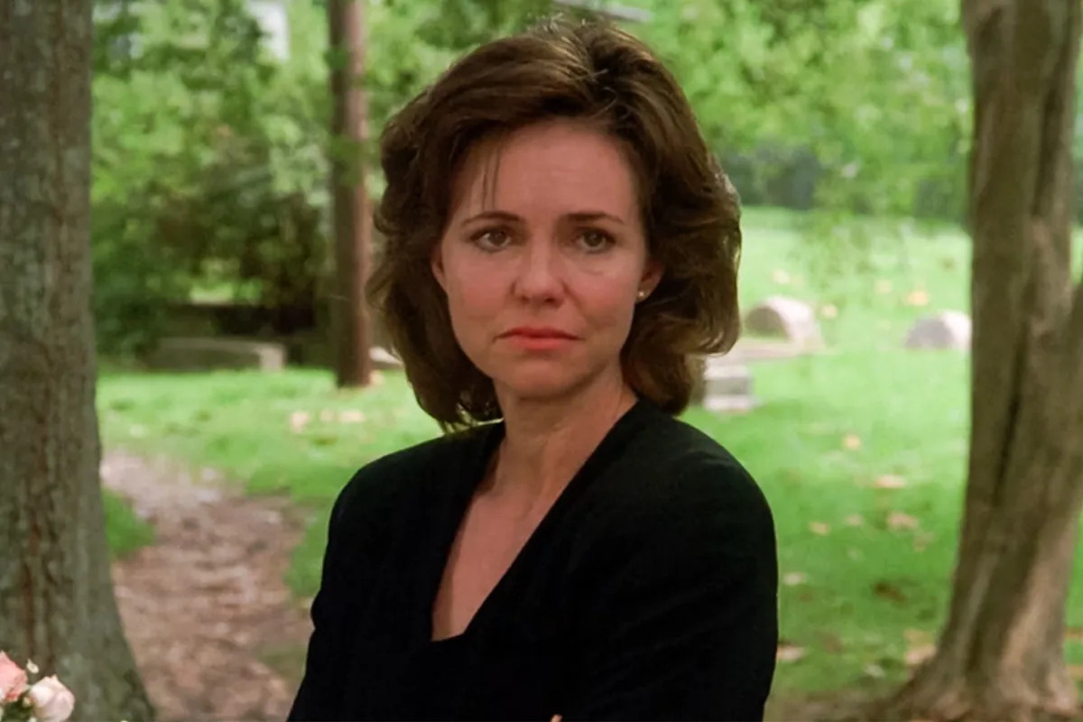 Sally Field Recalls 'Once-in-a-Lifetime' Experience Filming “Steel Magnolias”, Admits the Funeral Scene Took a Part of Her ‘Soul’