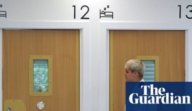 One in three HR leaders face opposition to inclusion schemes, study finds | Prisons and probation