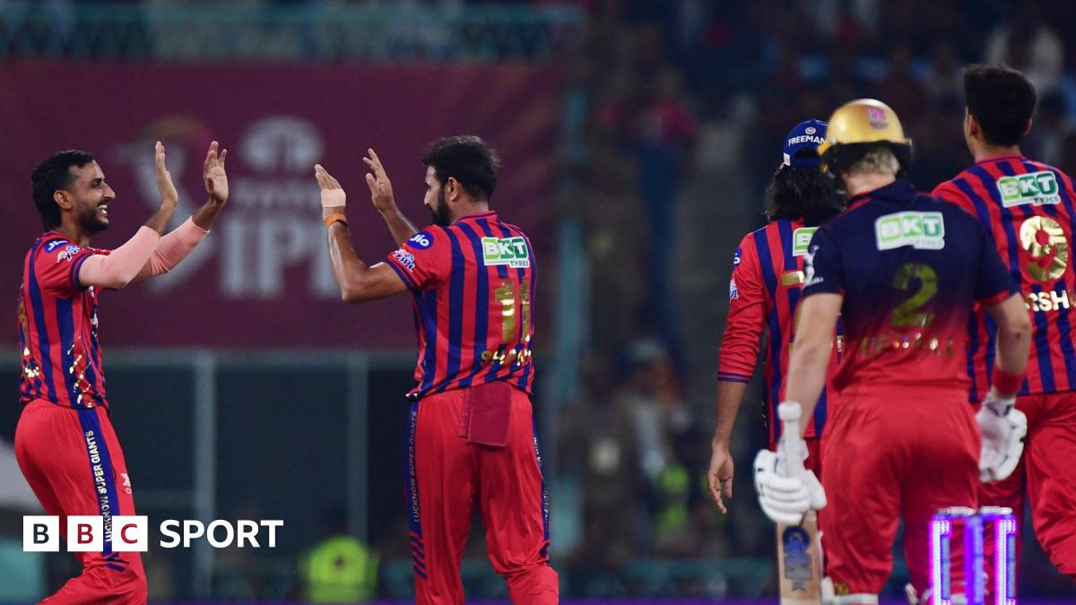Lucknow Super Giants celebrate after Jacob Bethell's dismissal