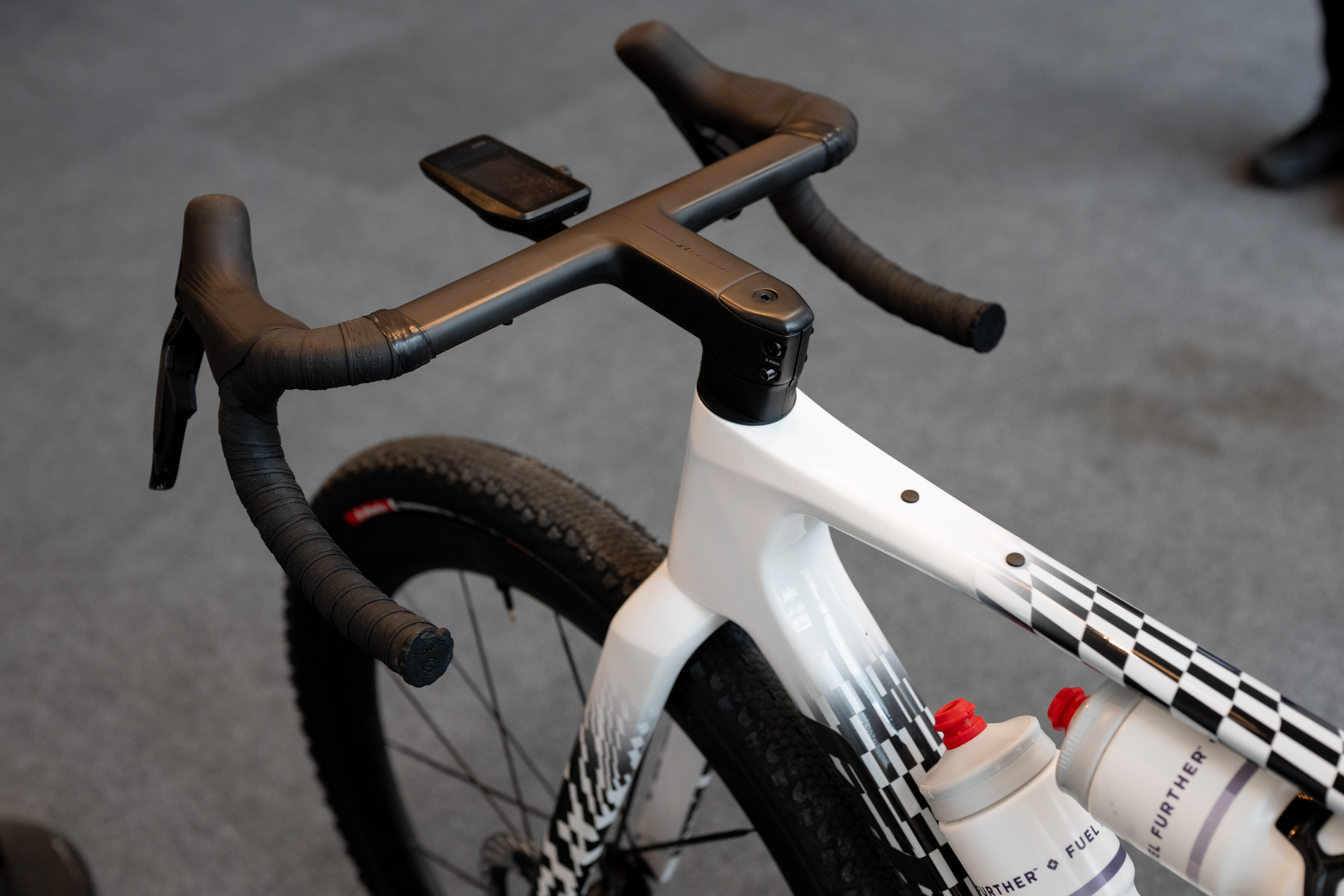 Closeup of the bars