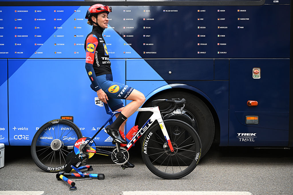 Riejanne Markus (Lidl-Trek) warms up prior to stage 7 of the 2026 La Vuelta Femenina 2026 in Pola de Laviana, Spain. (Photo by Szymon Gruchalski/Getty Images)