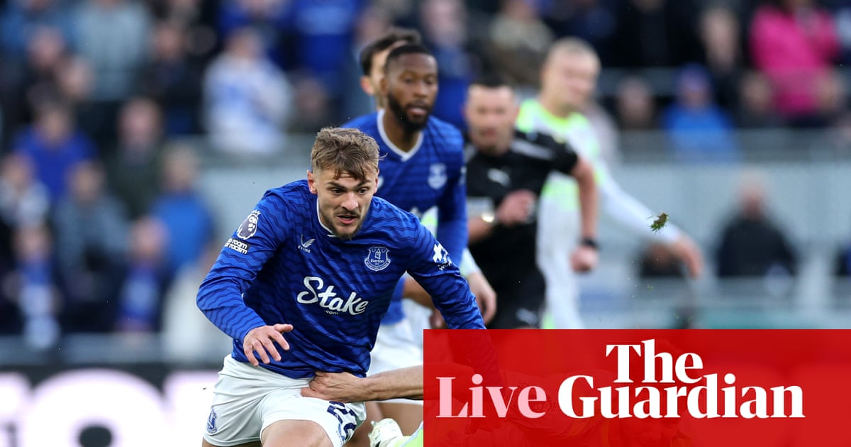 Everton v Manchester City: Premier League – live | Premier League