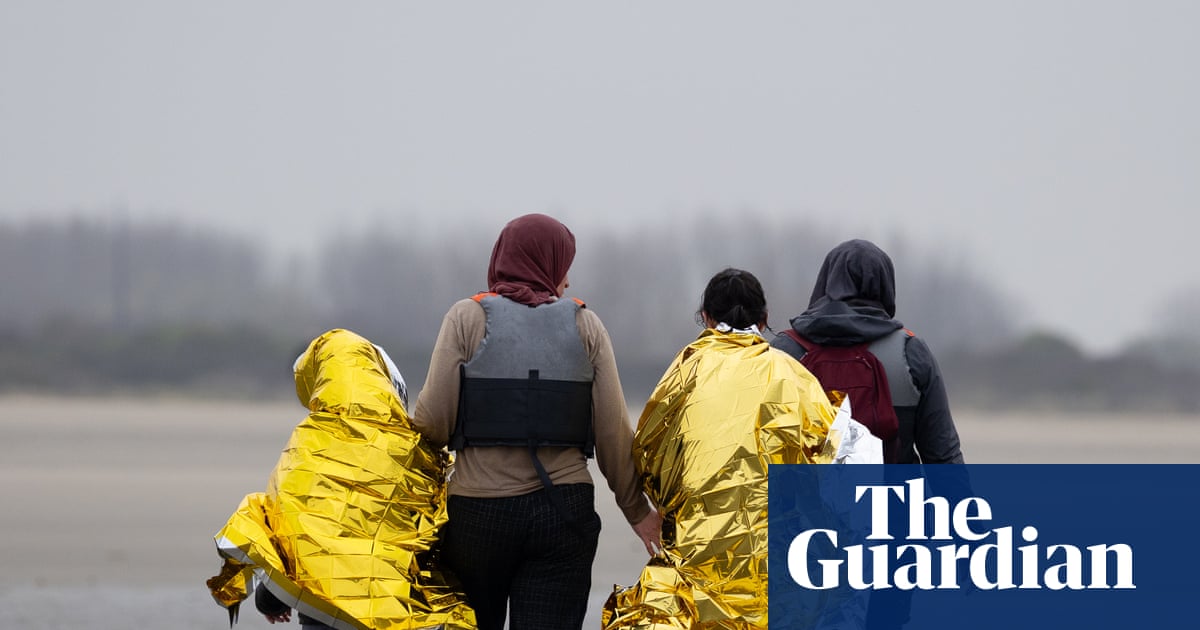 Lone children held at UK-run detention centres in France 284 times last year | Immigration and asylum