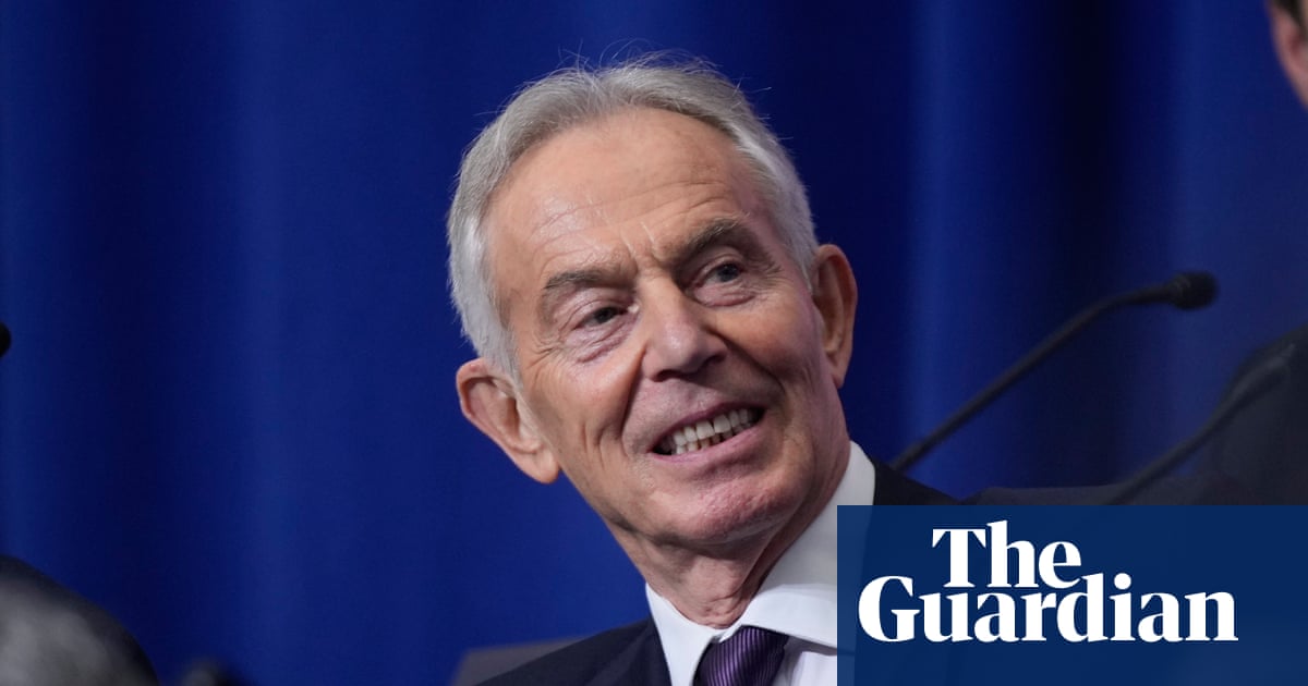 Tony Blair tells Starmer and rivals: abandon net zero and move closer to Trump | Labour